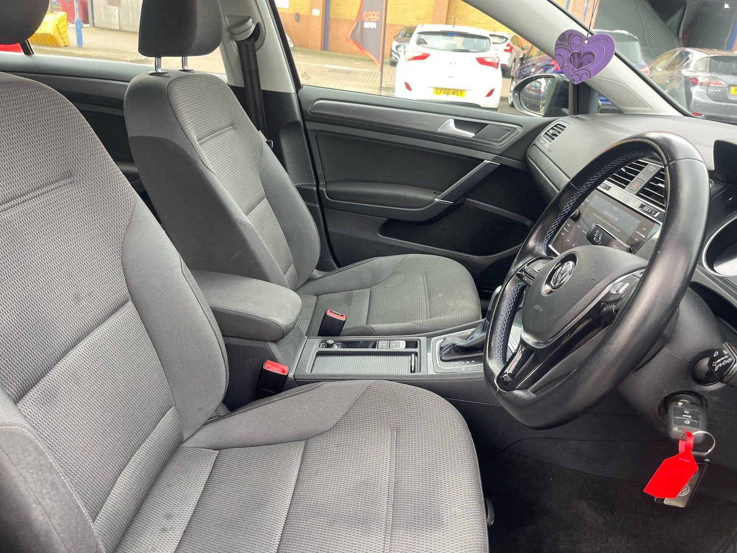 Used Volkswagen Golf 2020 for sale - 76551941: Photo 15