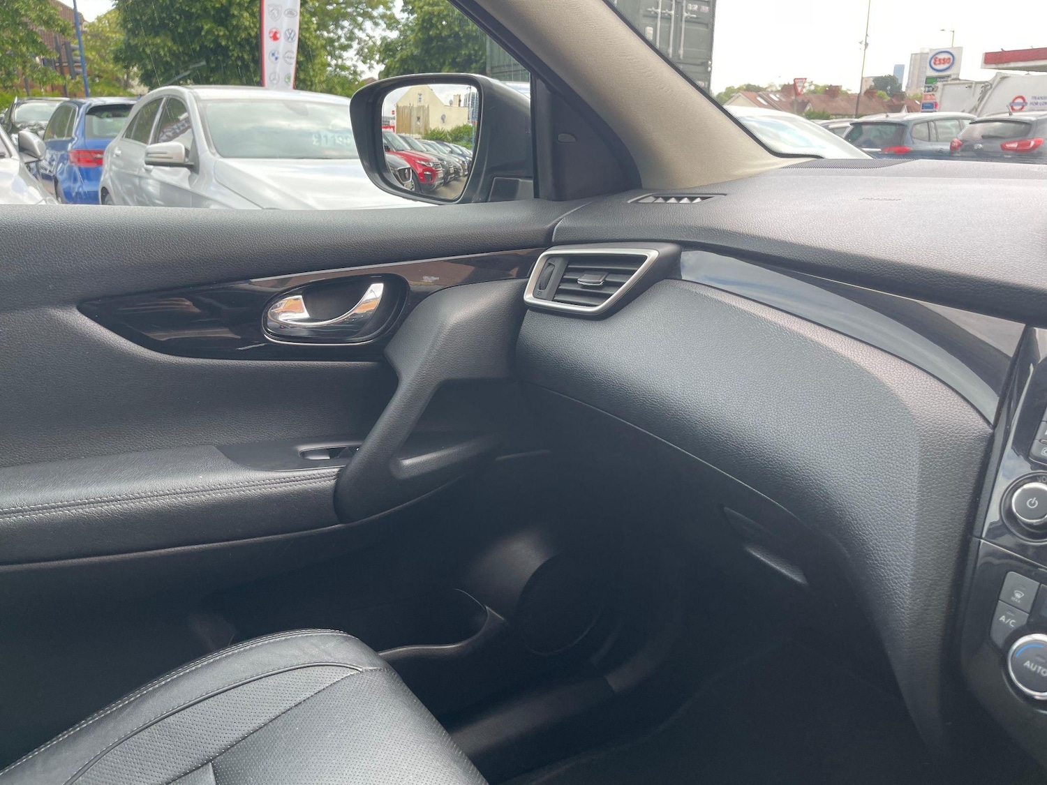 Used Nissan Qashqai 2017 for sale - 76326380: Photo 14