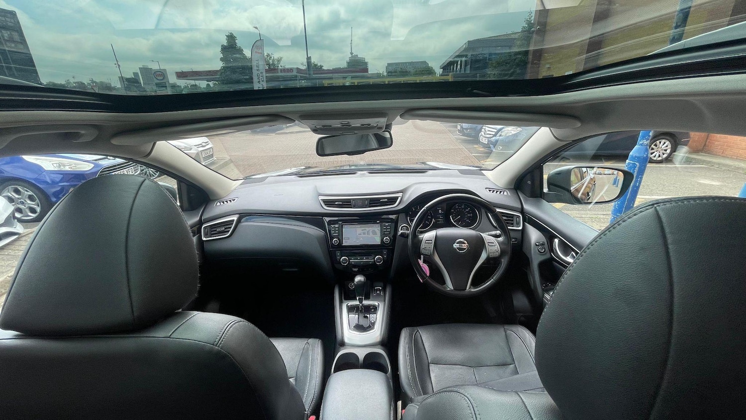 Used Nissan Qashqai 2017 for sale - 76326380: Photo 17