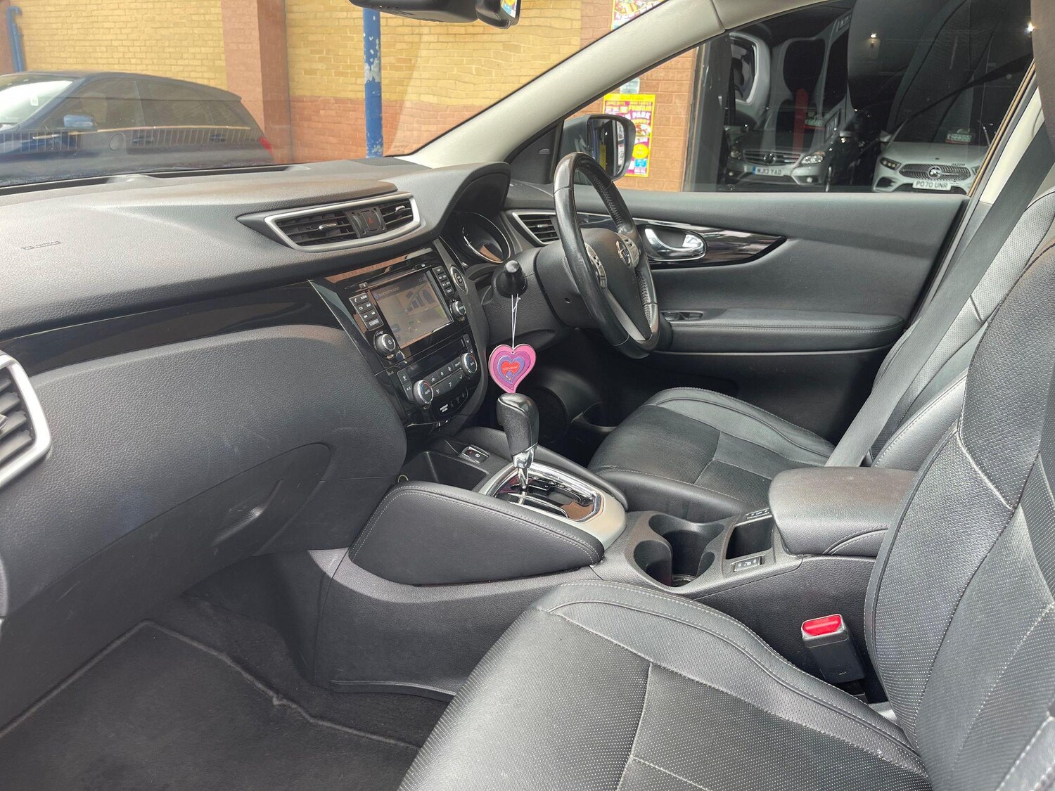Used Nissan Qashqai 2017 for sale - 76326380: Photo 40