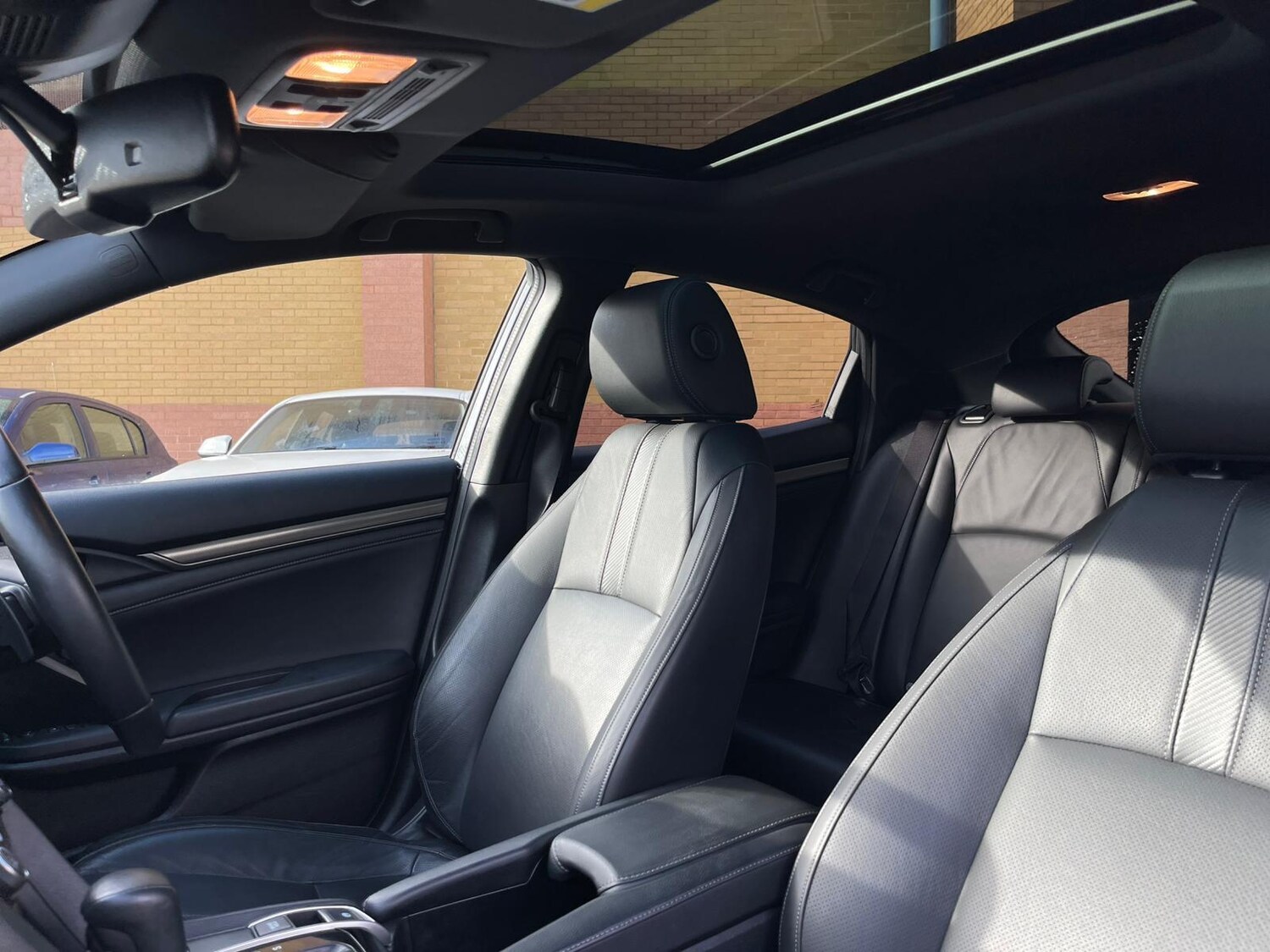 Used Honda Civic 2019 for sale - 78171096: Photo 50