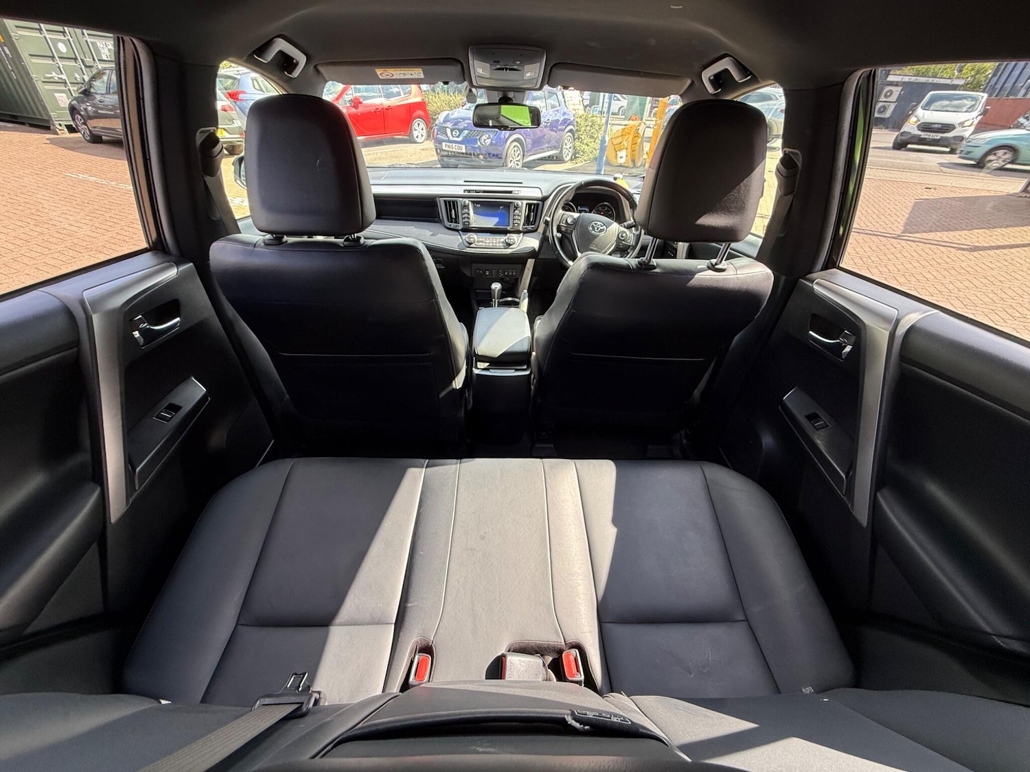 Used Toyota RAV4 2017 for sale - 76551924: Photo 46