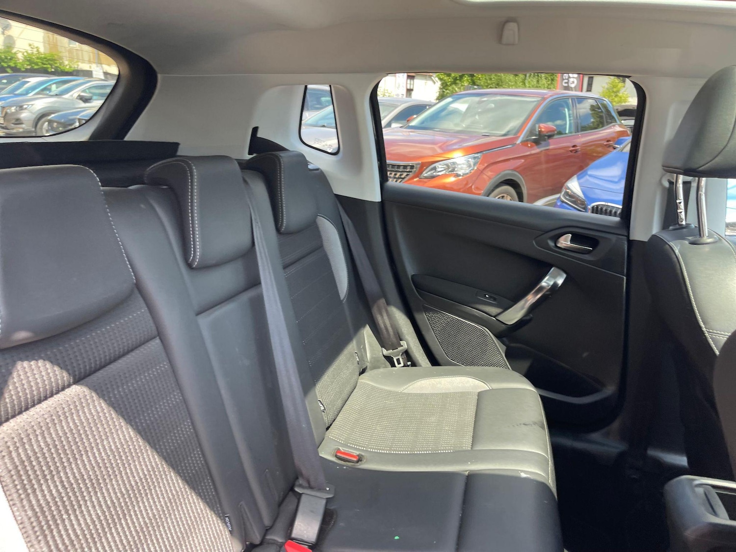 Used Peugeot 2008 2016 for sale - 76522224: Photo 19