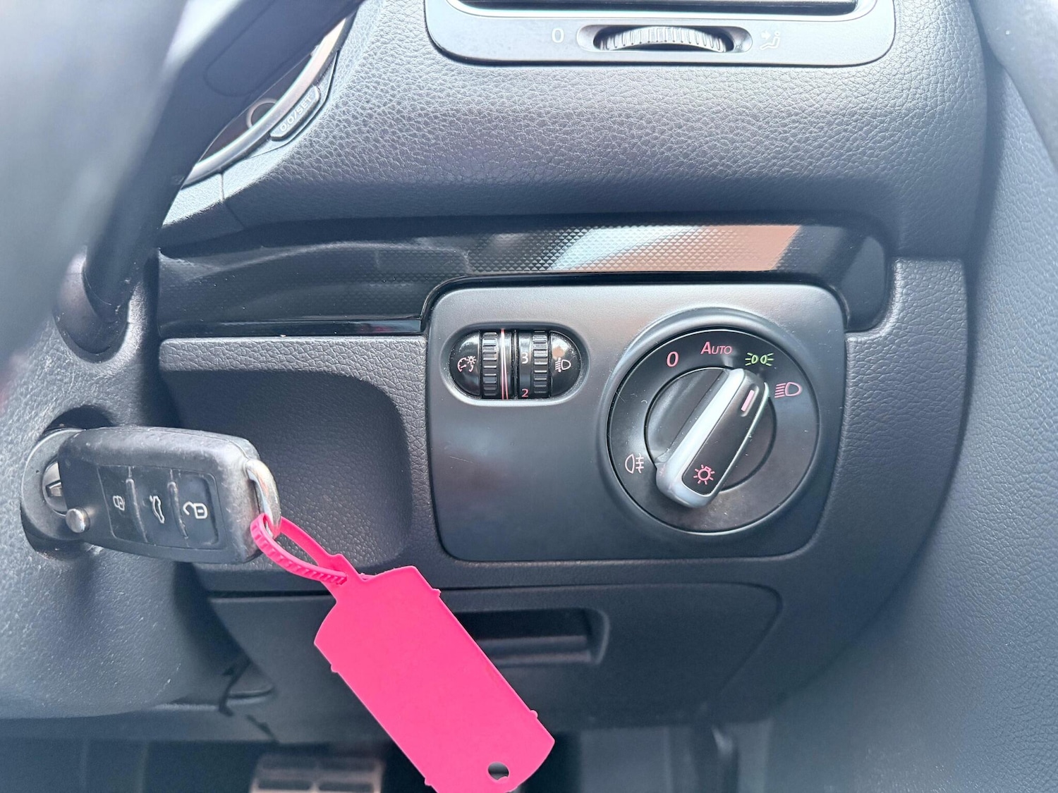 Used Volkswagen Golf for sale - 77883595: Photo 31