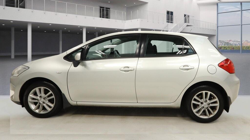 Used Toyota Auris 2009 for sale - 77898232: Photo 6