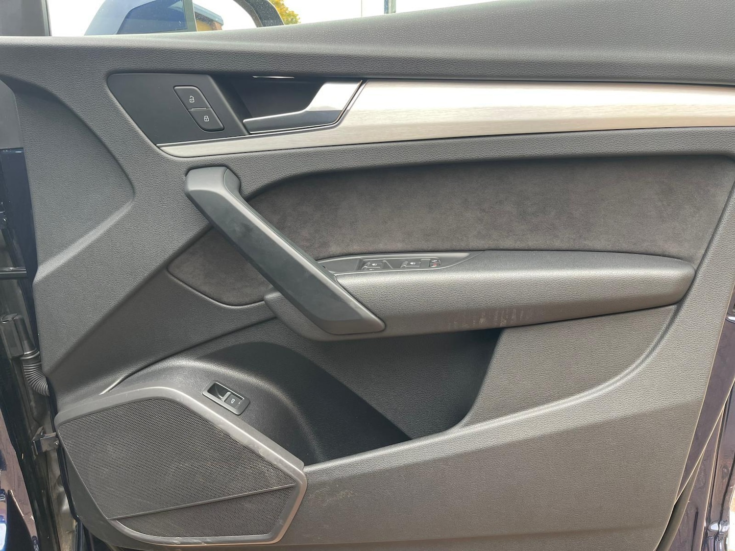 Used Audi Q5 2017 for sale - 76551923: Photo 25