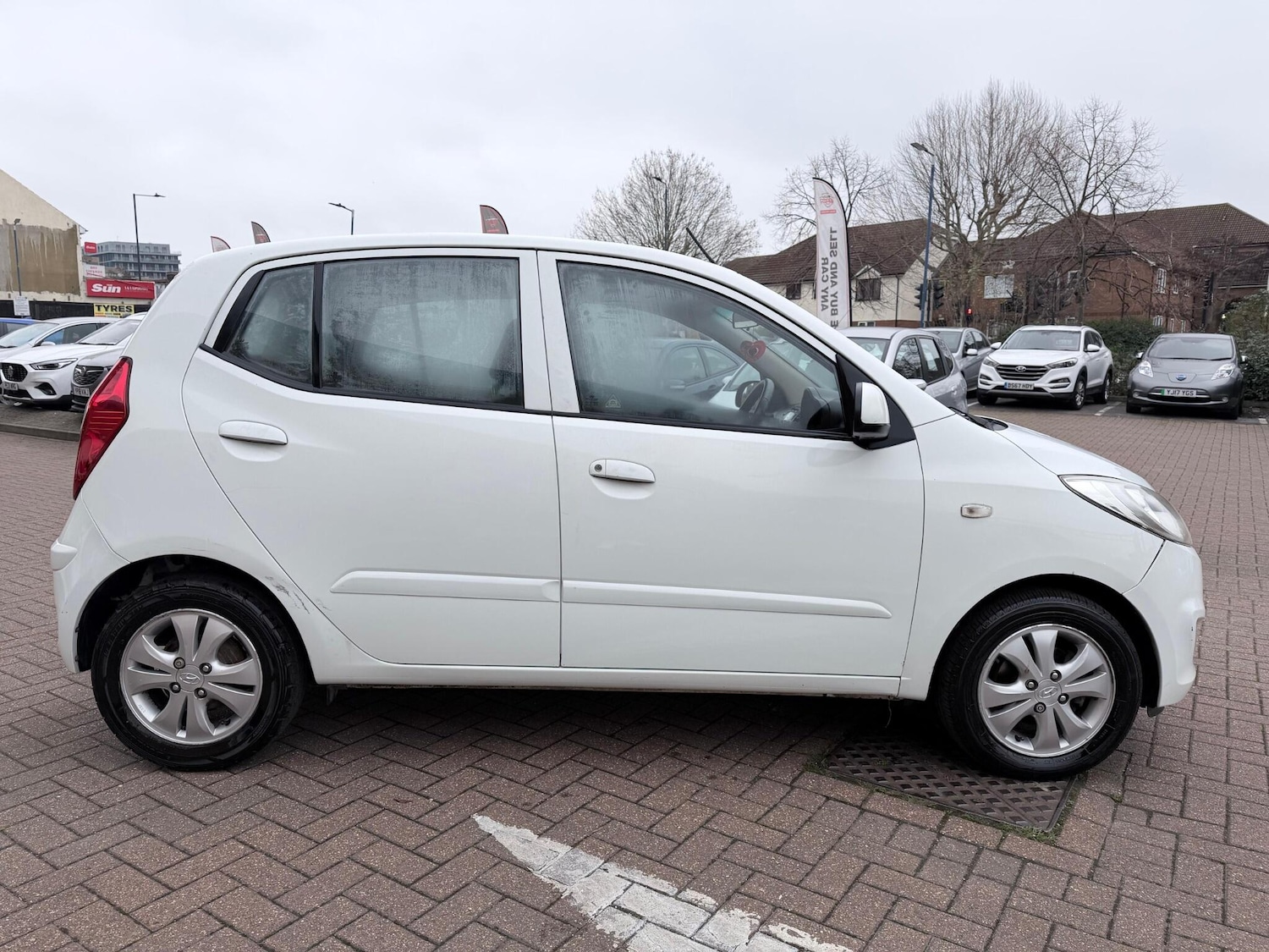 Used Hyundai i10 2013 for sale - 77040818: Photo 13