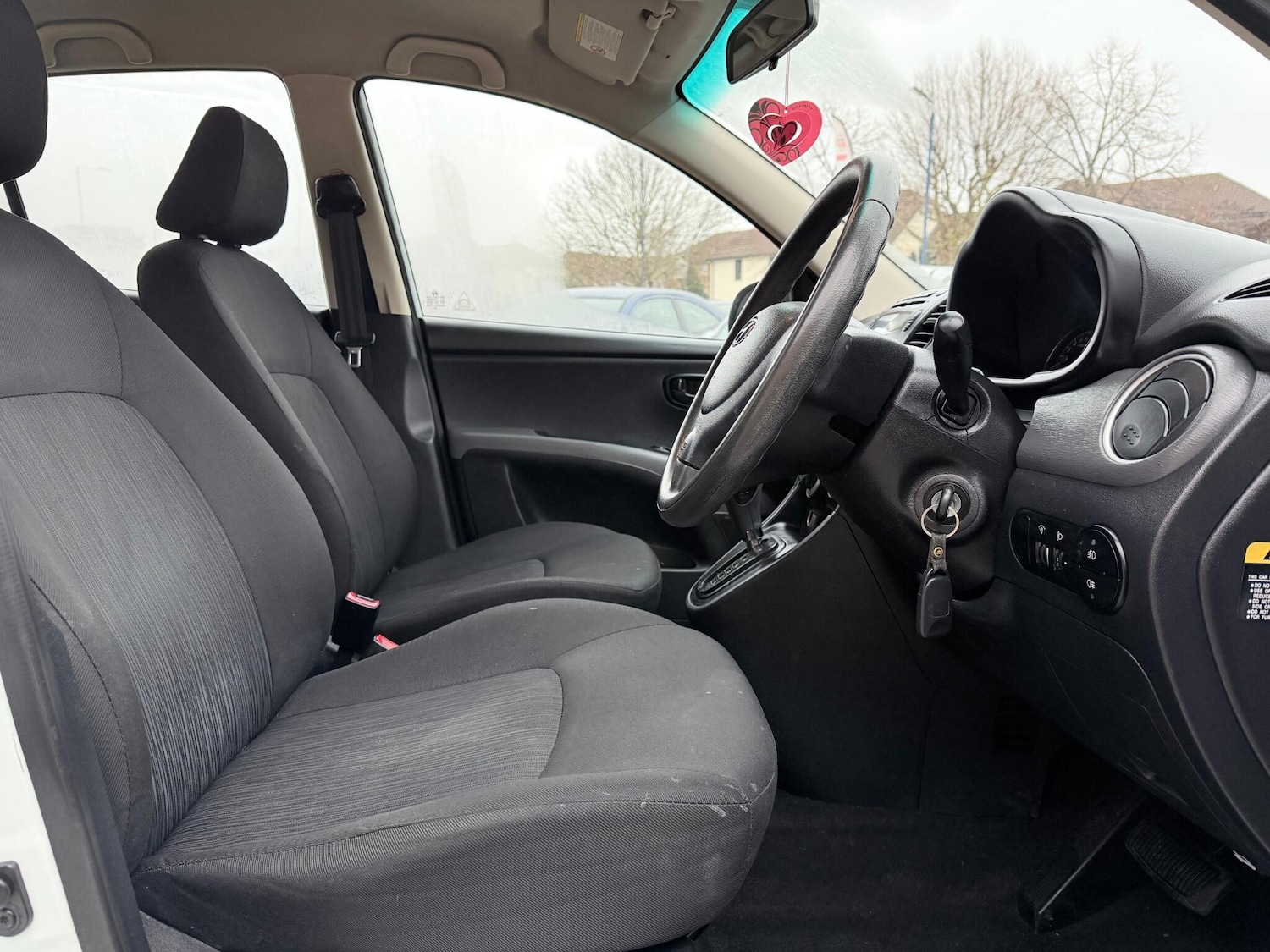 Used Hyundai i10 2013 for sale - 77040818: Photo 18