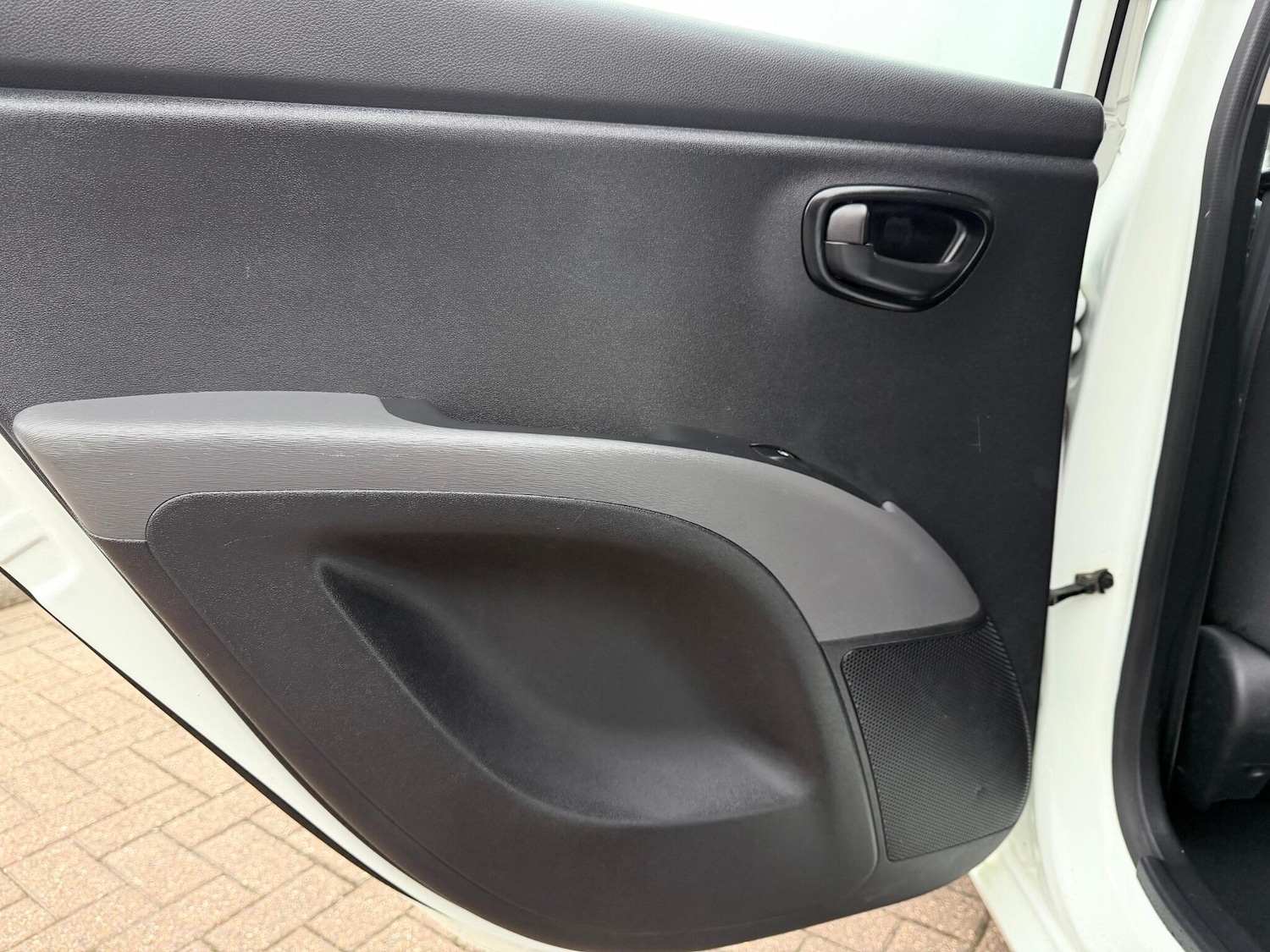 Used Hyundai i10 2013 for sale - 77040818: Photo 23