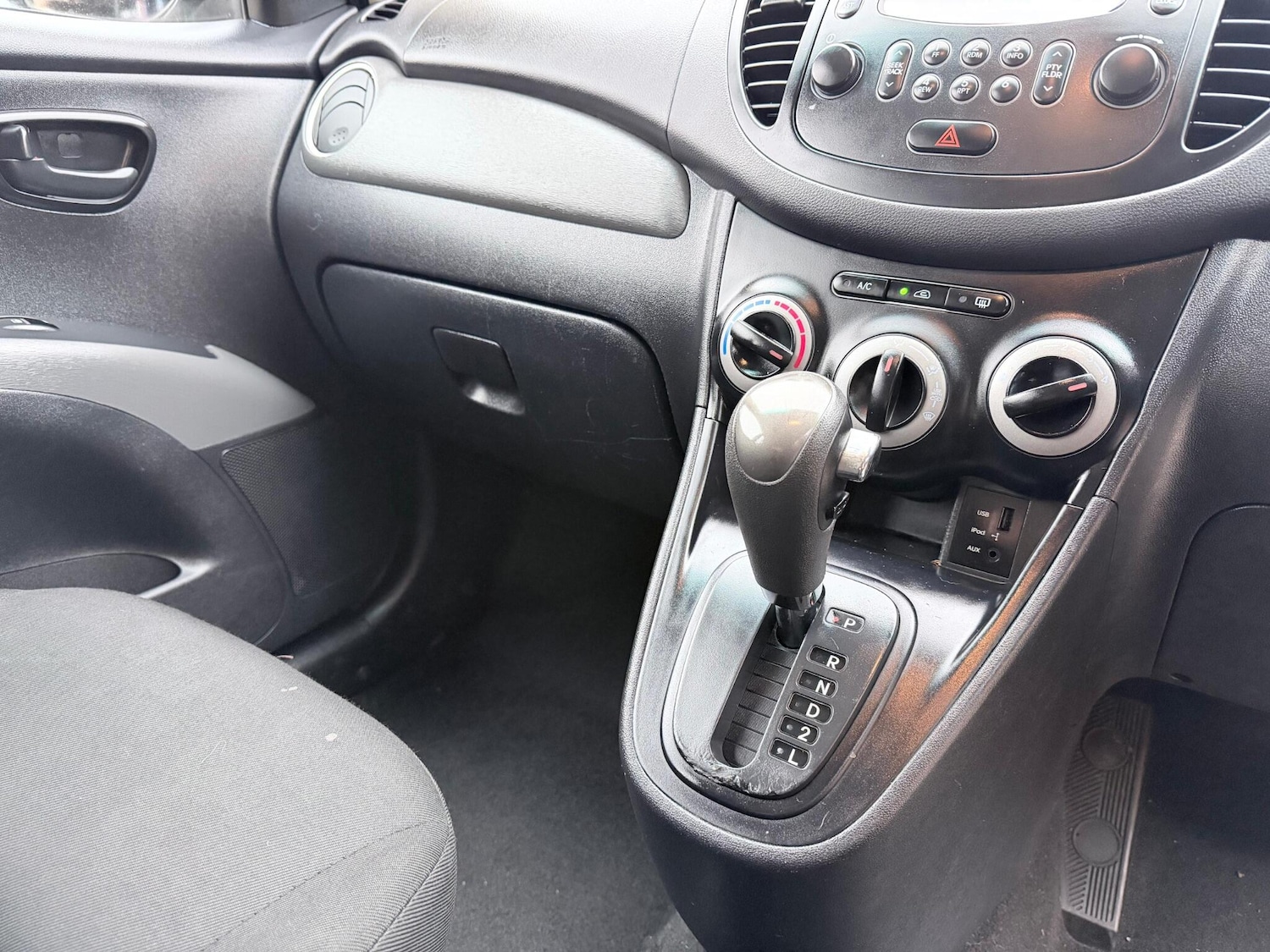 Used Hyundai i10 2013 for sale - 77040818: Photo 3