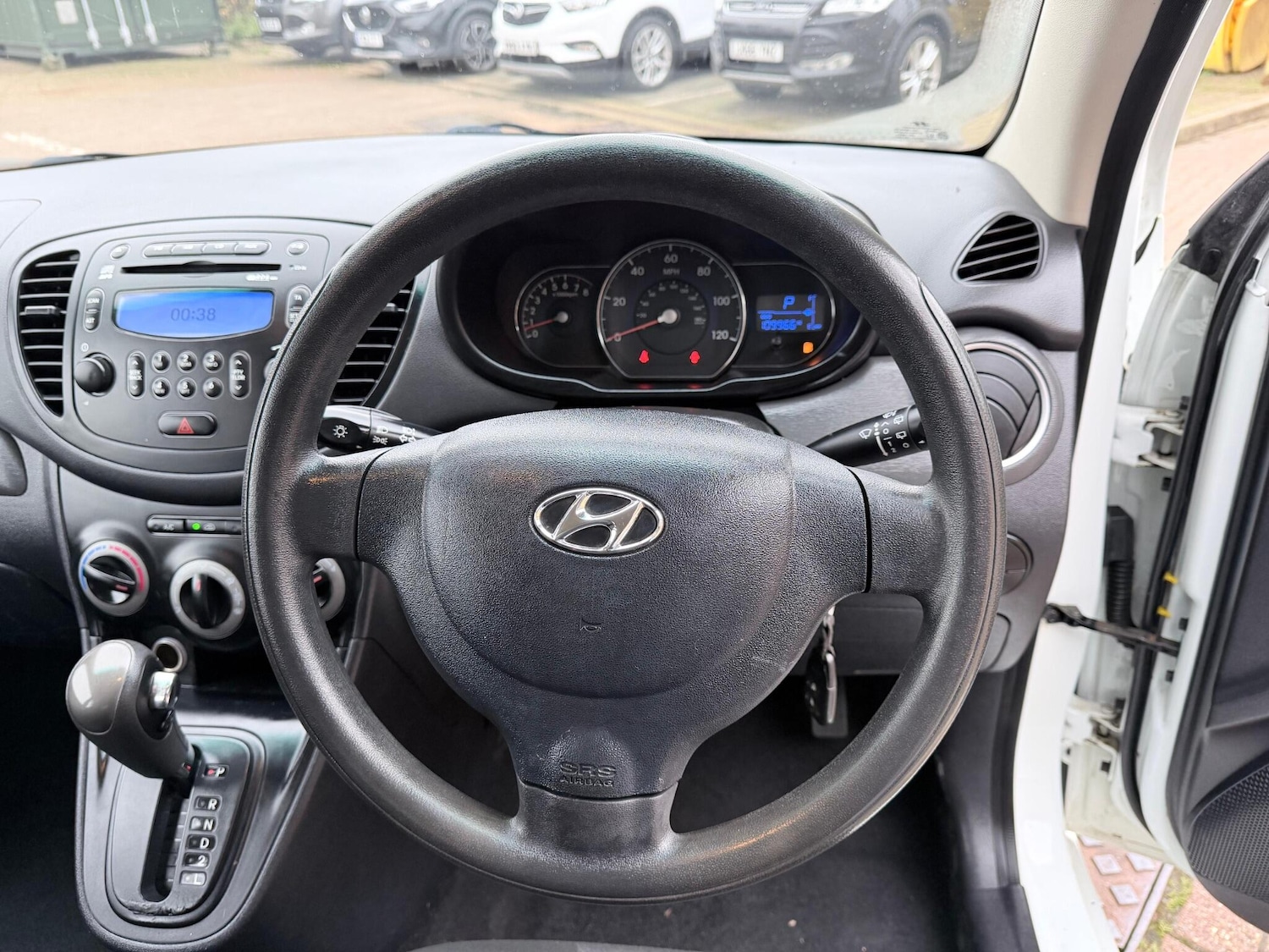 Used Hyundai i10 2013 for sale - 77040818: Photo 33