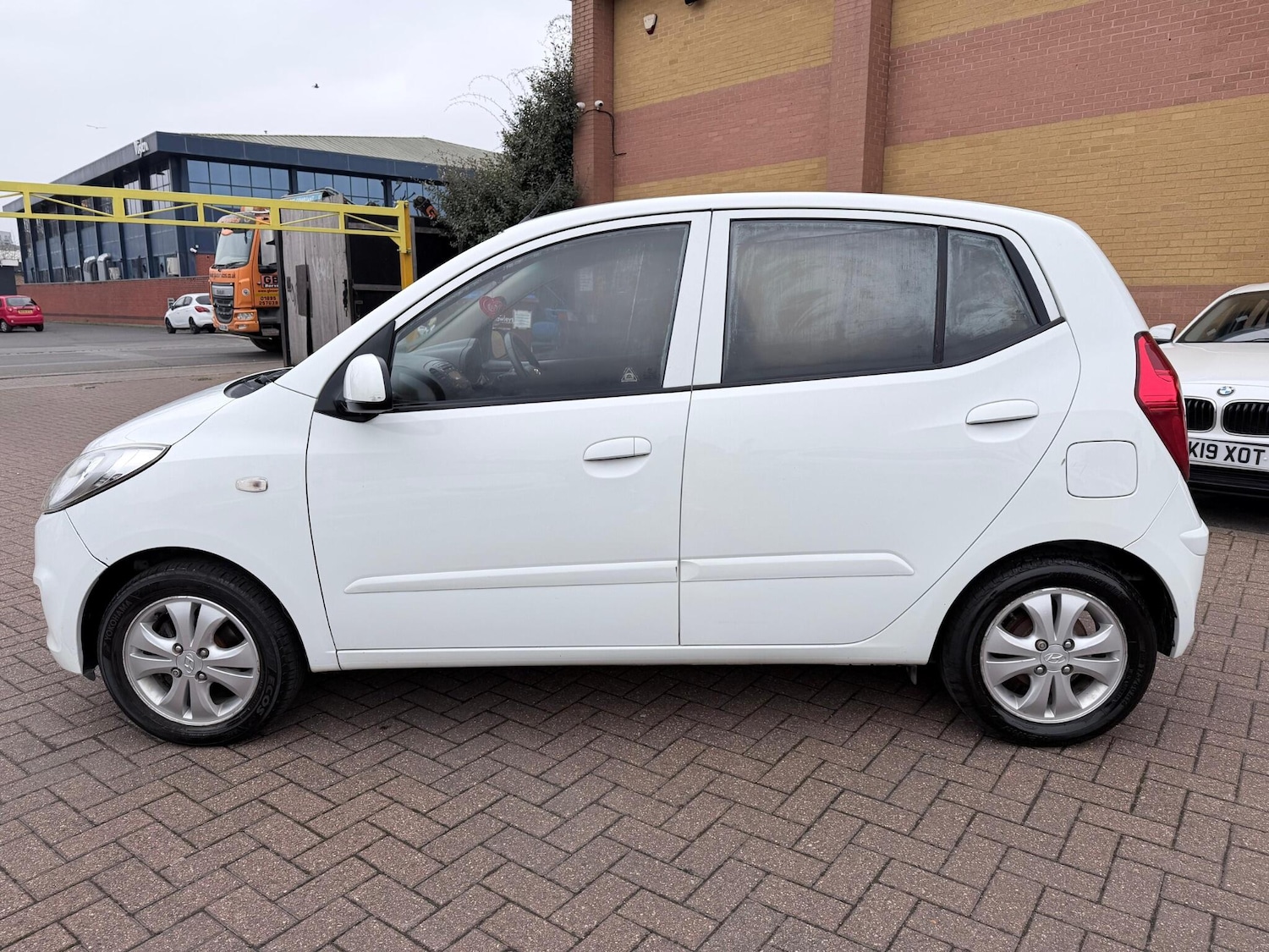 Used Hyundai i10 2013 for sale - 77040818: Photo 7