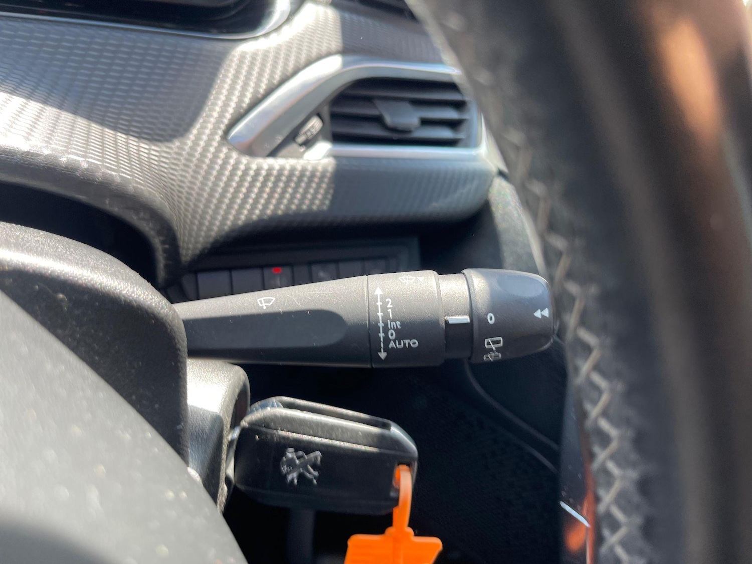 Used Peugeot 2008 2016 for sale - 76551905: Photo 21