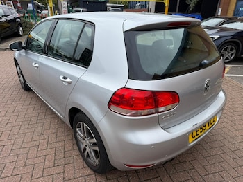 Used Volkswagen Golf 2009 for sale - 76326872: Photo