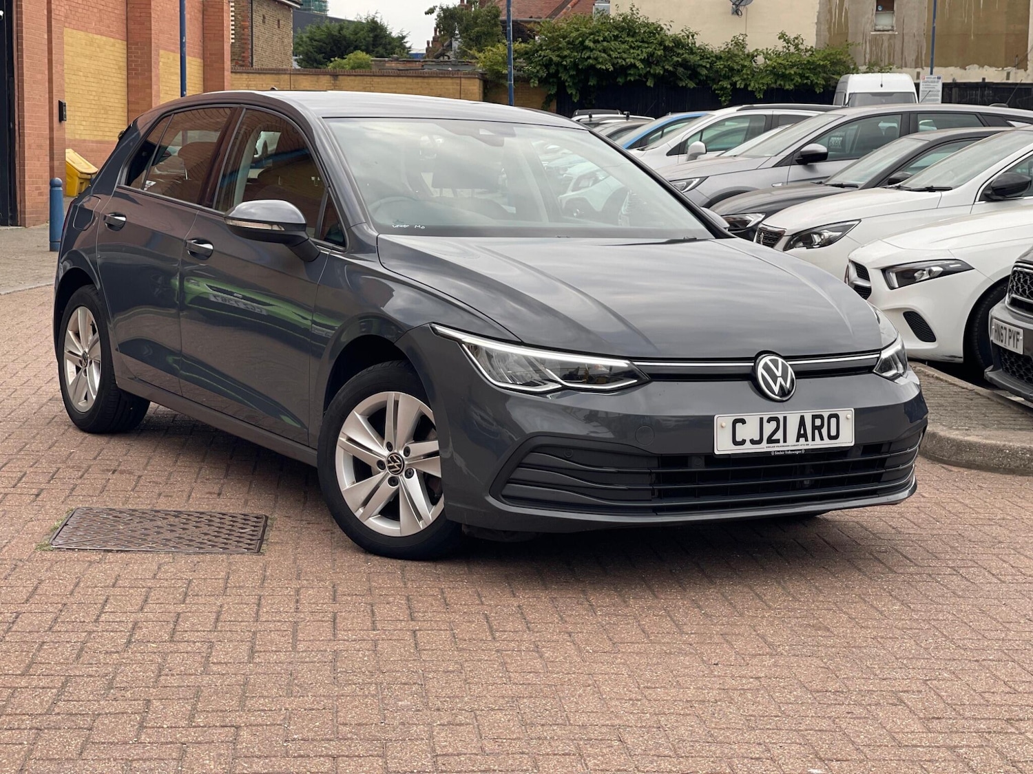 Used Volkswagen Golf 2021 for sale - 76326850: Photo 2