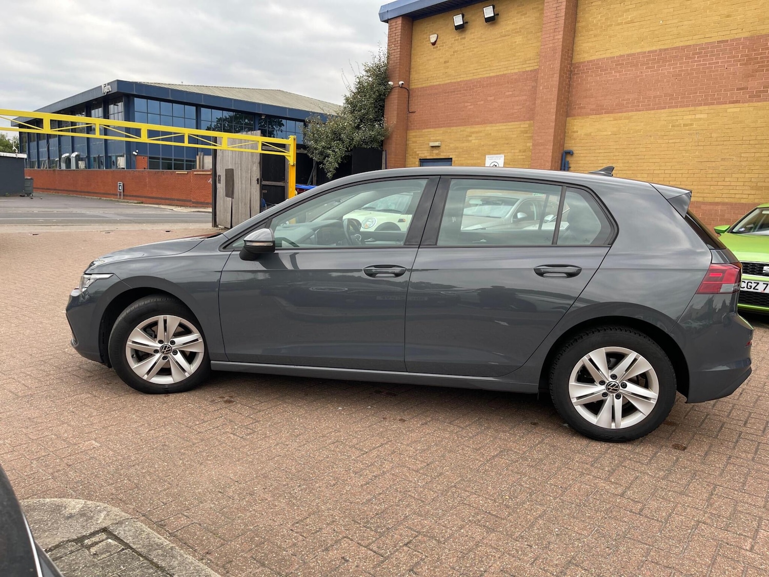 Used Volkswagen Golf 2021 for sale - 76326850: Photo 9