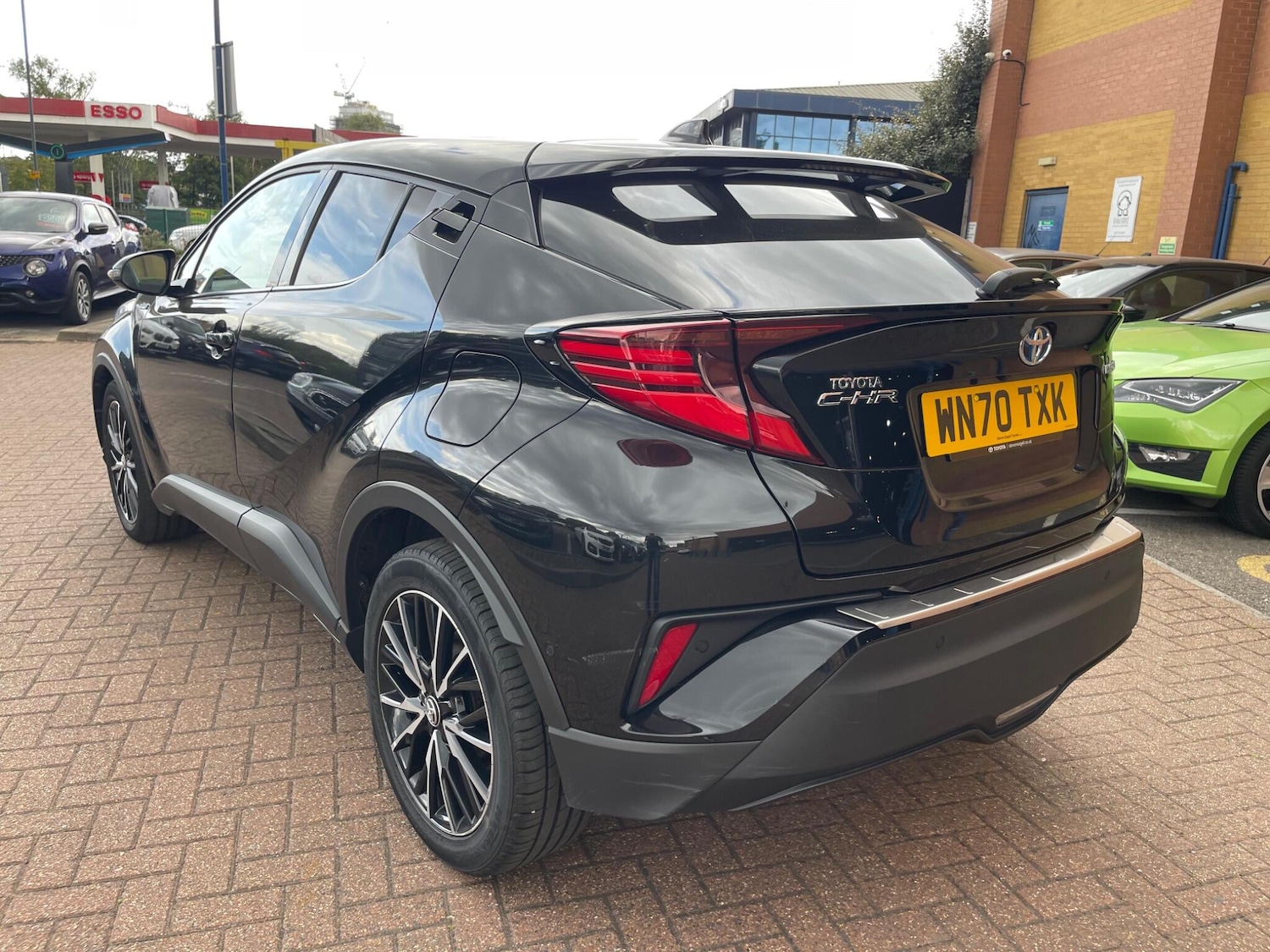 Used Toyota C-HR 2020 for sale - 76325956: Photo 10