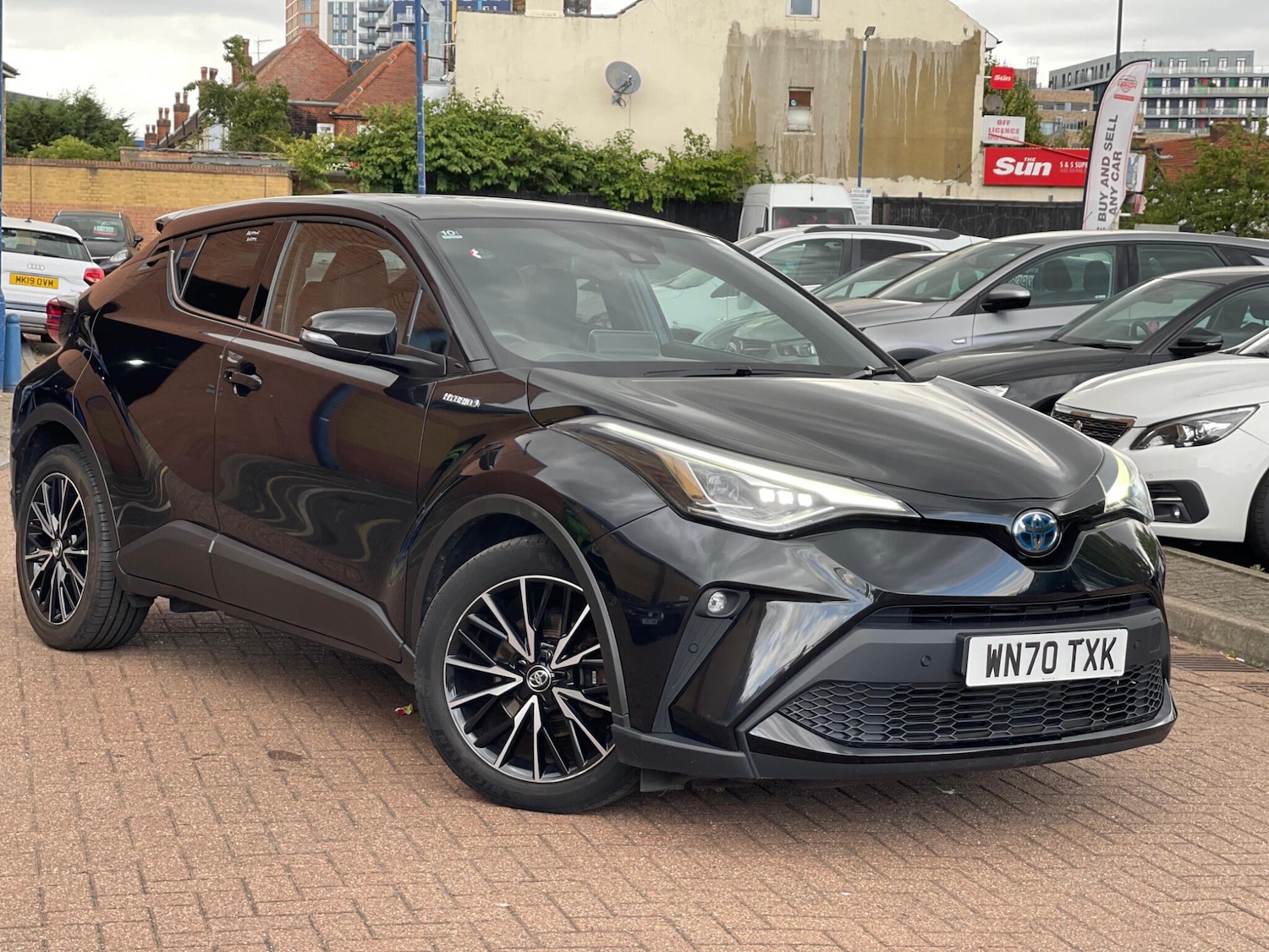 Used Toyota C-HR 2020 for sale - 76325956: Photo 3