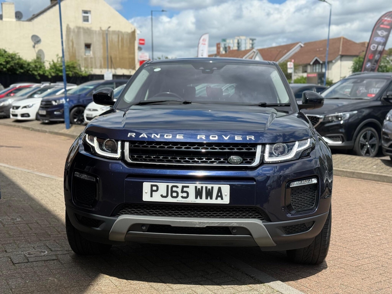 Used Land Rover Range Rover Evoque 2015 for sale - 76886907: Photo 2