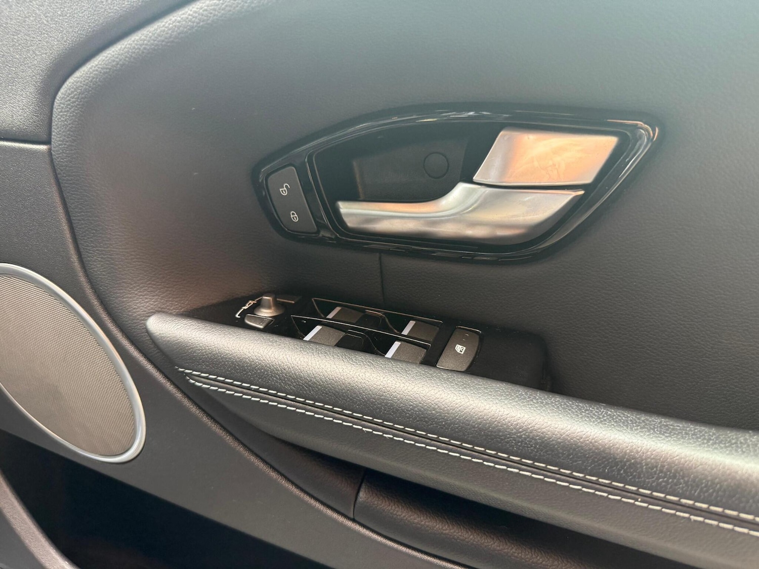 Used Land Rover Range Rover Evoque 2015 for sale - 76886907: Photo 23