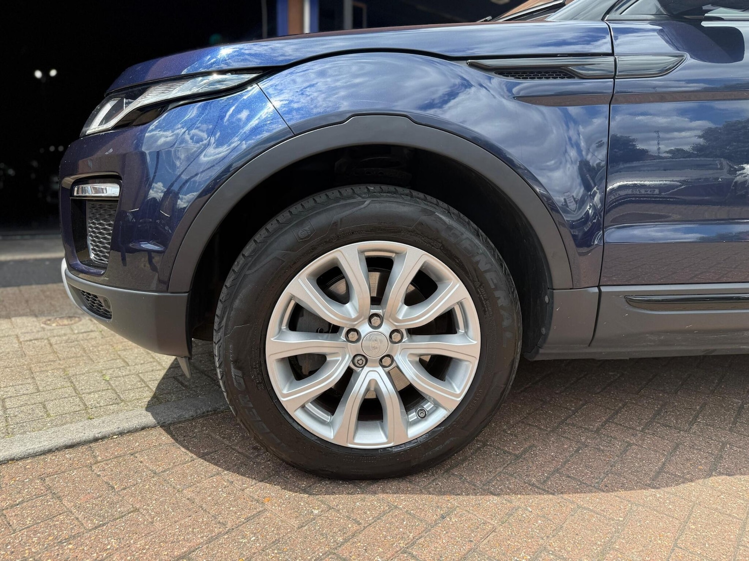 Used Land Rover Range Rover Evoque 2015 for sale - 76886907: Photo 24