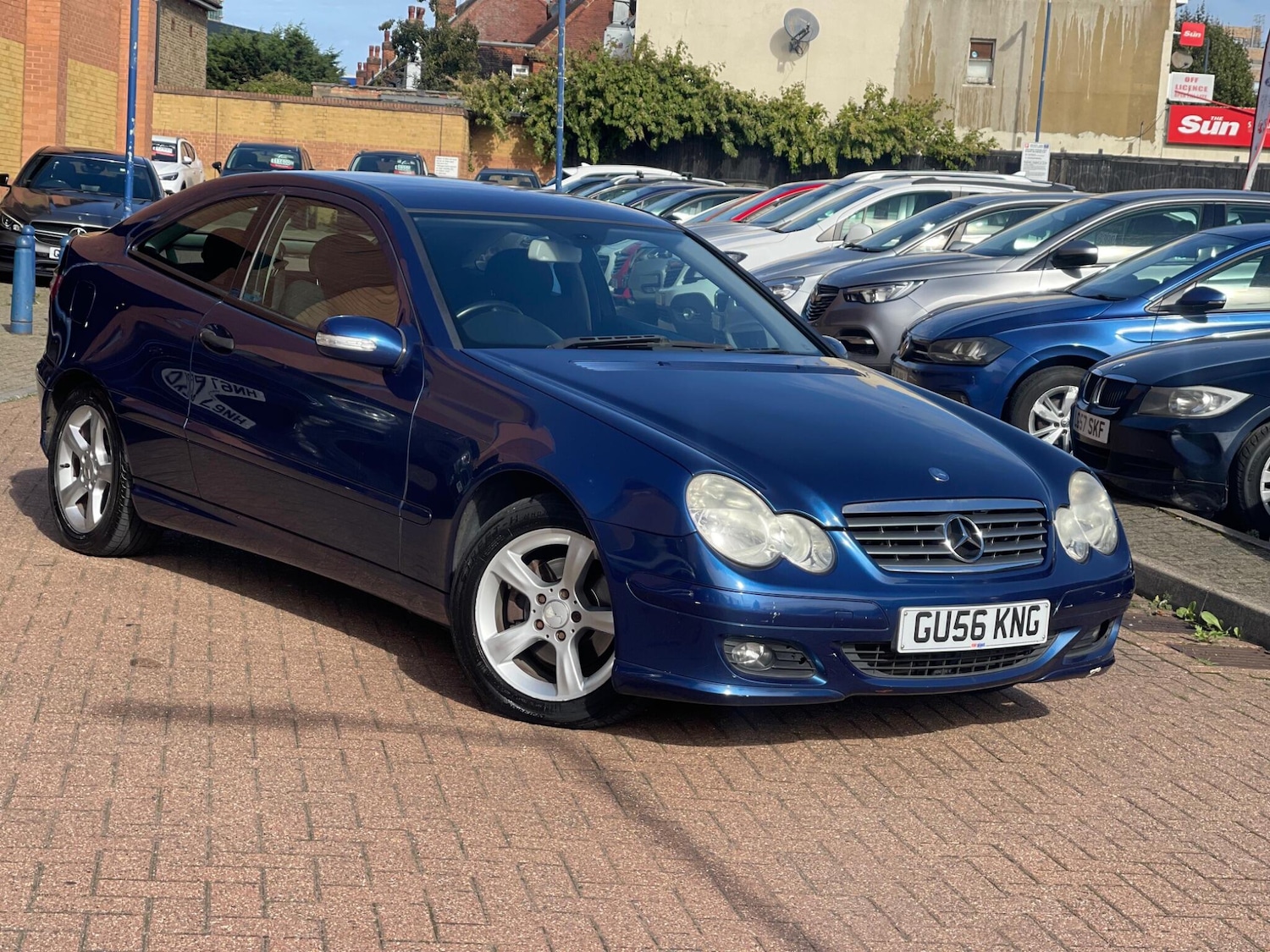 Used Mercedes-Benz C Class 2006 for sale - 76551861: Photo 2