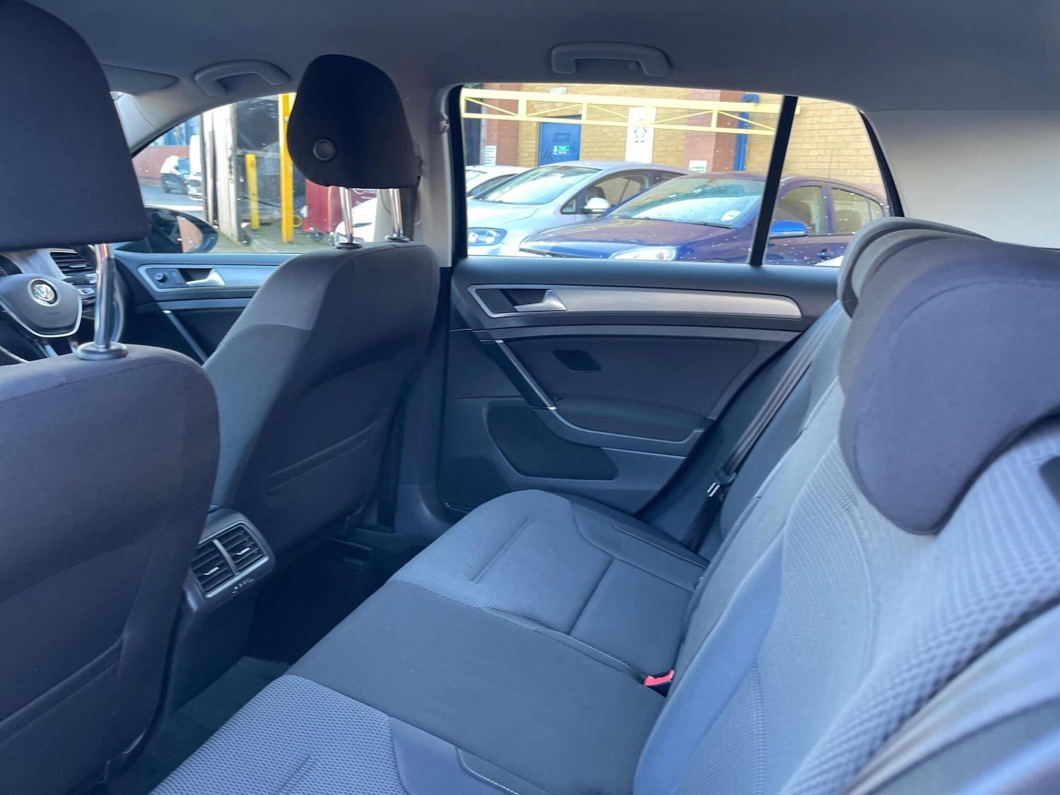 Used Volkswagen Golf 2014 for sale - 77575100: Photo 23