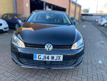 Used Volkswagen Golf 2014 for sale - 77575100: Photo