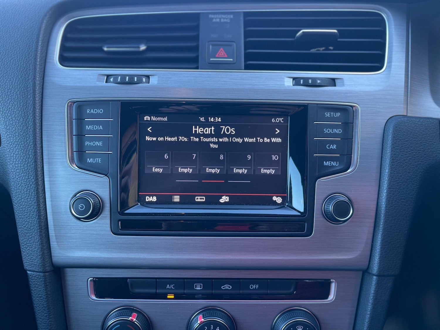 Used Volkswagen Golf 2014 for sale - 77575100: Photo 36