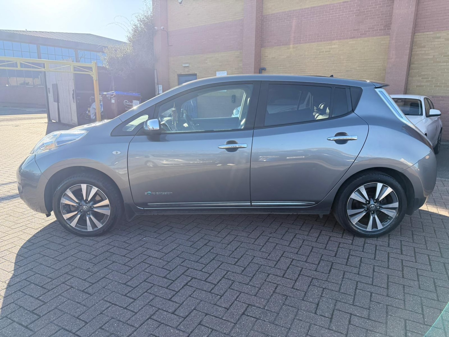 Used Nissan Leaf 2017 for sale - 76658819: Photo 11