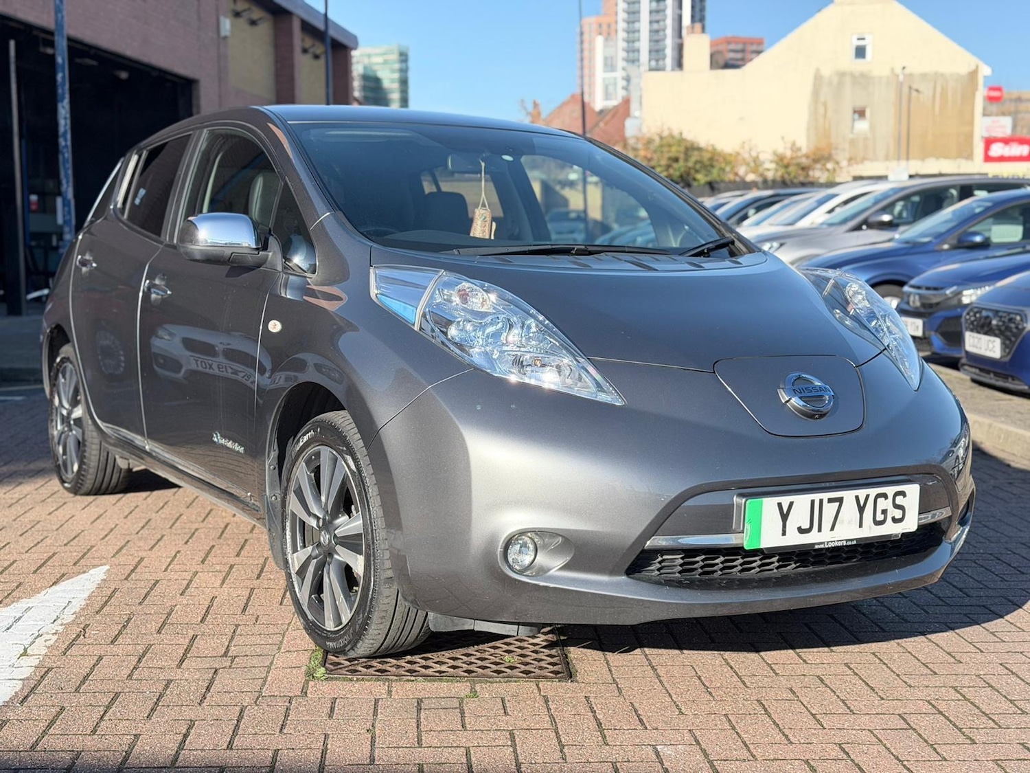 Used Nissan Leaf 2017 for sale - 76658819: Photo 5