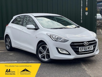 Used Hyundai i30 2016 for sale - 76551928: Photo
