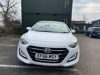 Used Hyundai i30 2016 for sale - 76551928: Photo