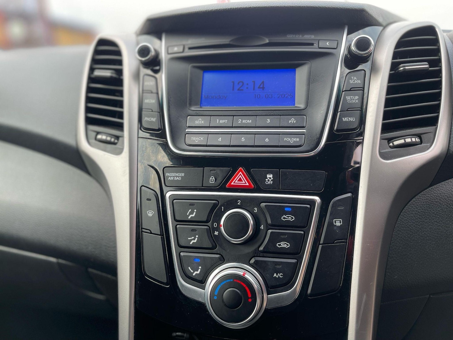 Used Hyundai i30 2016 for sale - 76551928: Photo 41