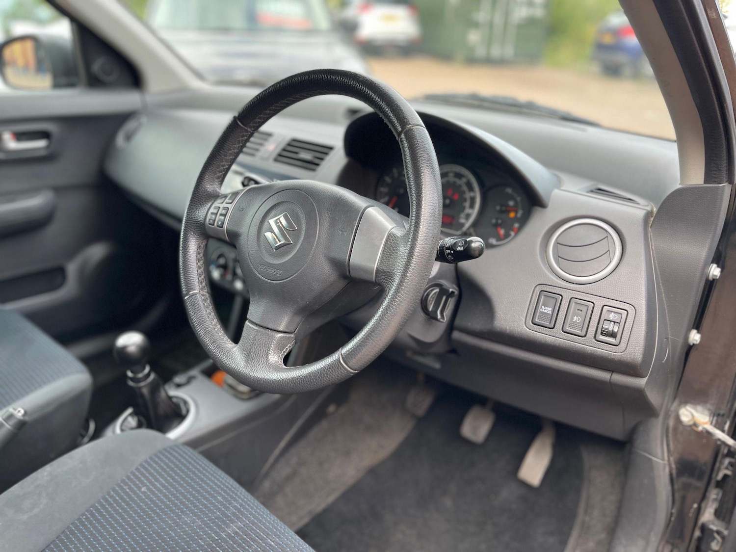 Used Suzuki Swift 2008 for sale - 76325925: Photo 19