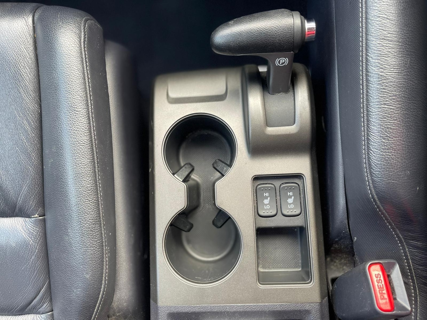 Used Honda CR-V 2010 for sale - 76551877: Photo 17