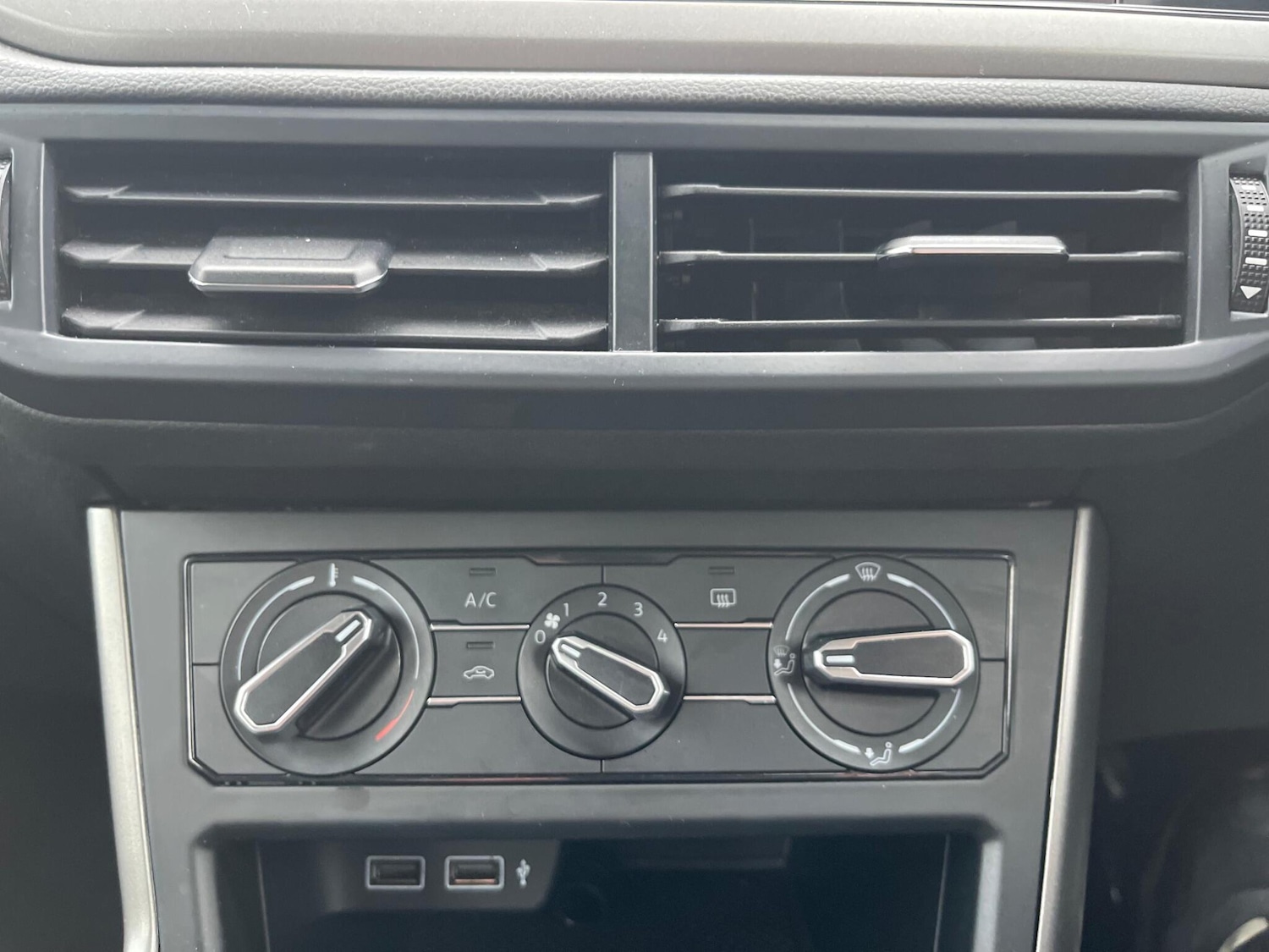 Used Volkswagen Polo 2018 for sale - 77120524: Photo 30