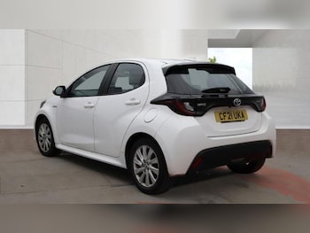 Used Toyota Yaris 2021 for sale - 78705197: Photo