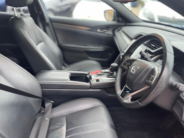Used Honda Civic 2018 for sale - 76326920: Photo 20