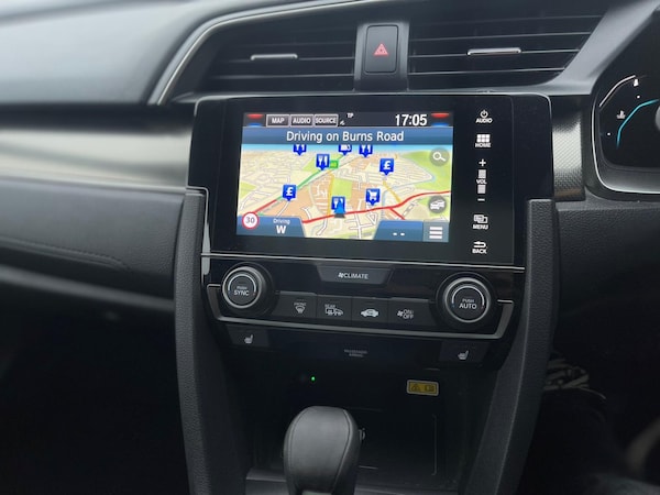 Used Honda Civic 2018 for sale - 76326920: Photo 29