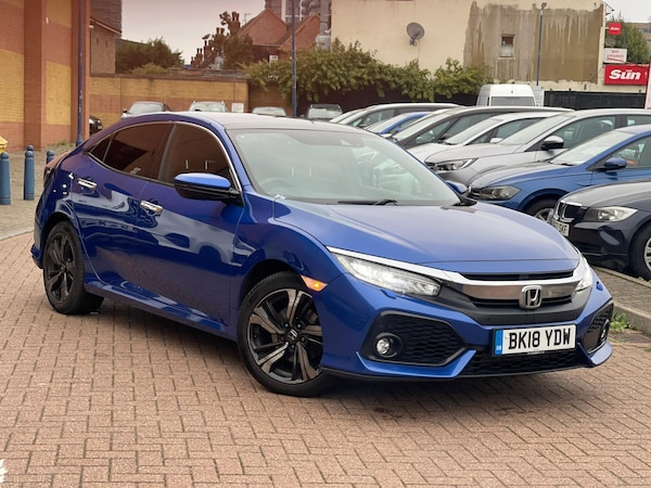 Used Honda Civic 2018 for sale - 76326920: Photo 2