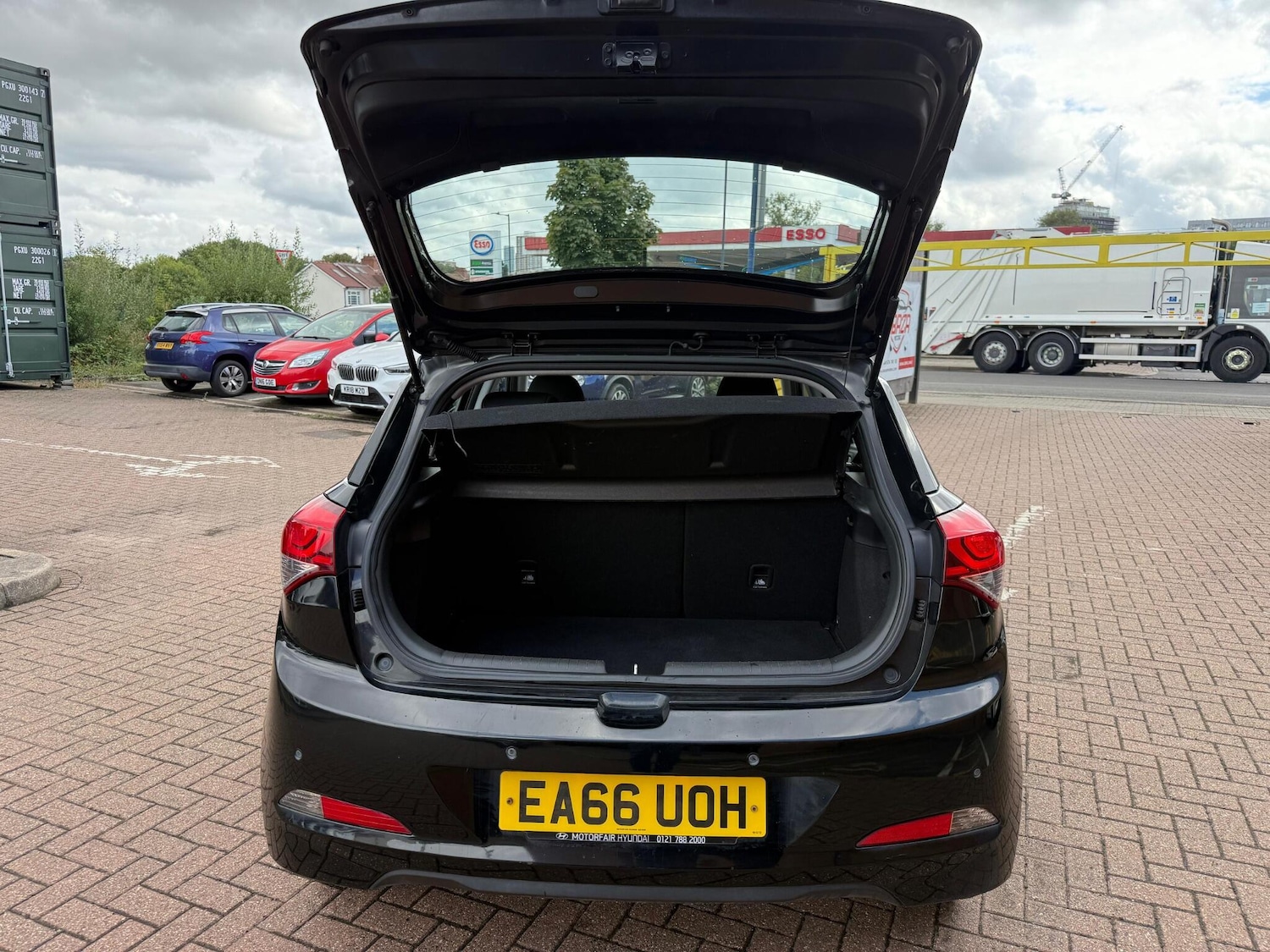 Used Hyundai i20 2016 for sale - 76551952: Photo 21