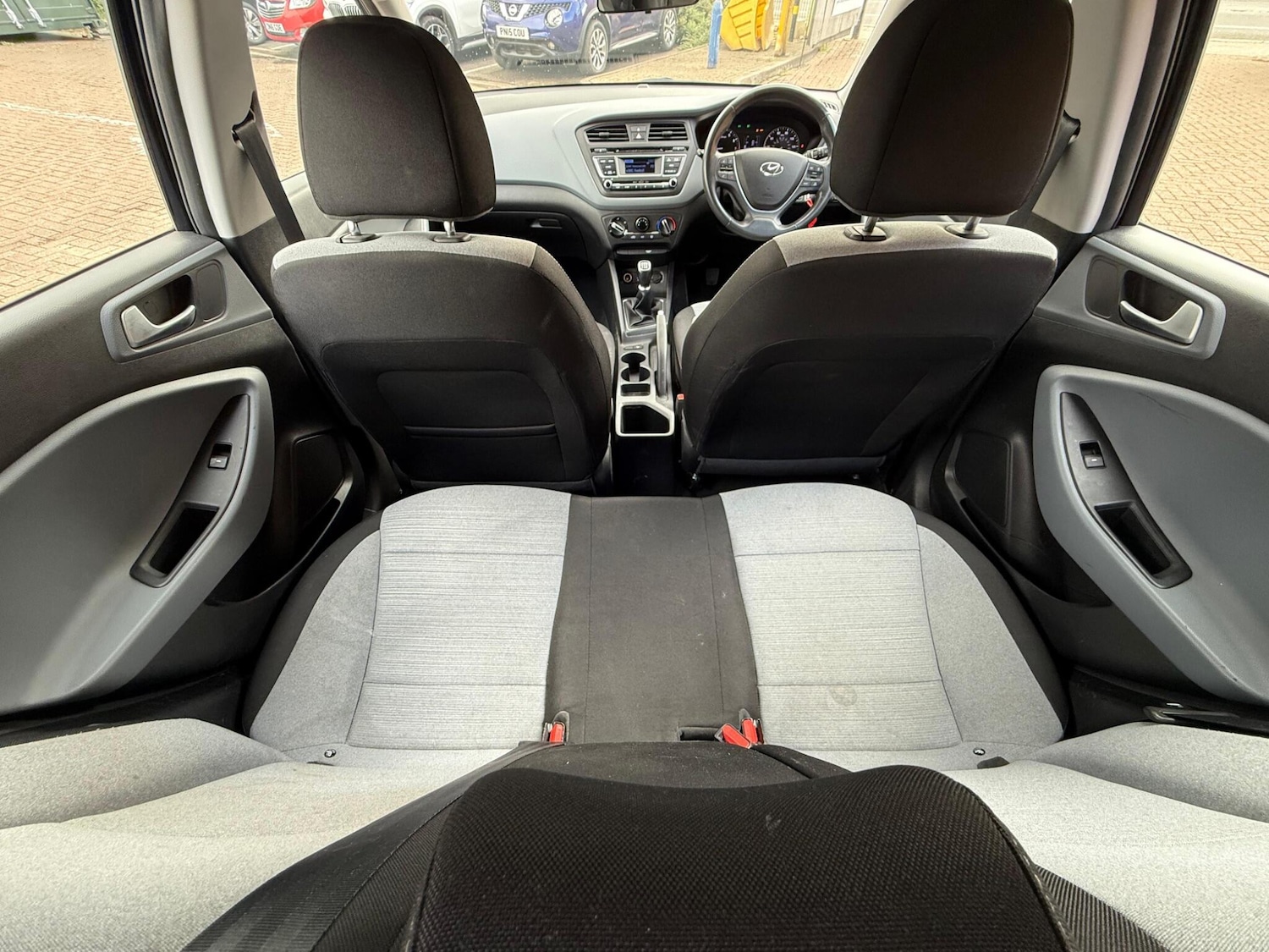 Used Hyundai i20 2016 for sale - 76551952: Photo 24