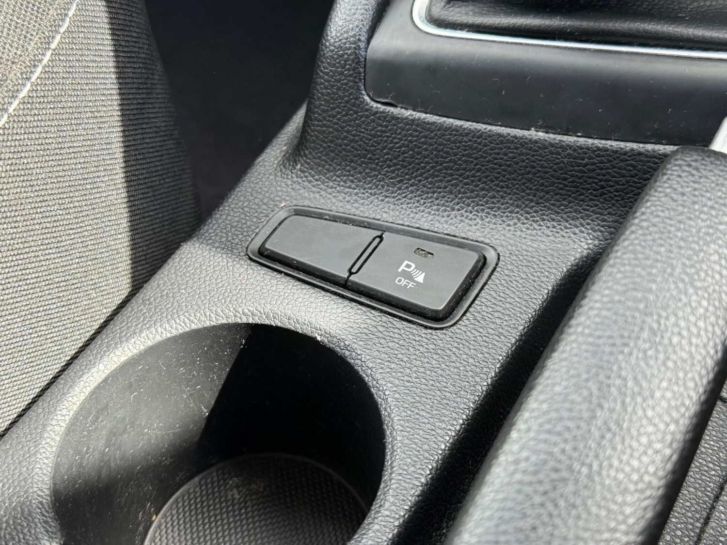 Used Hyundai i20 2016 for sale - 76551952: Photo 40