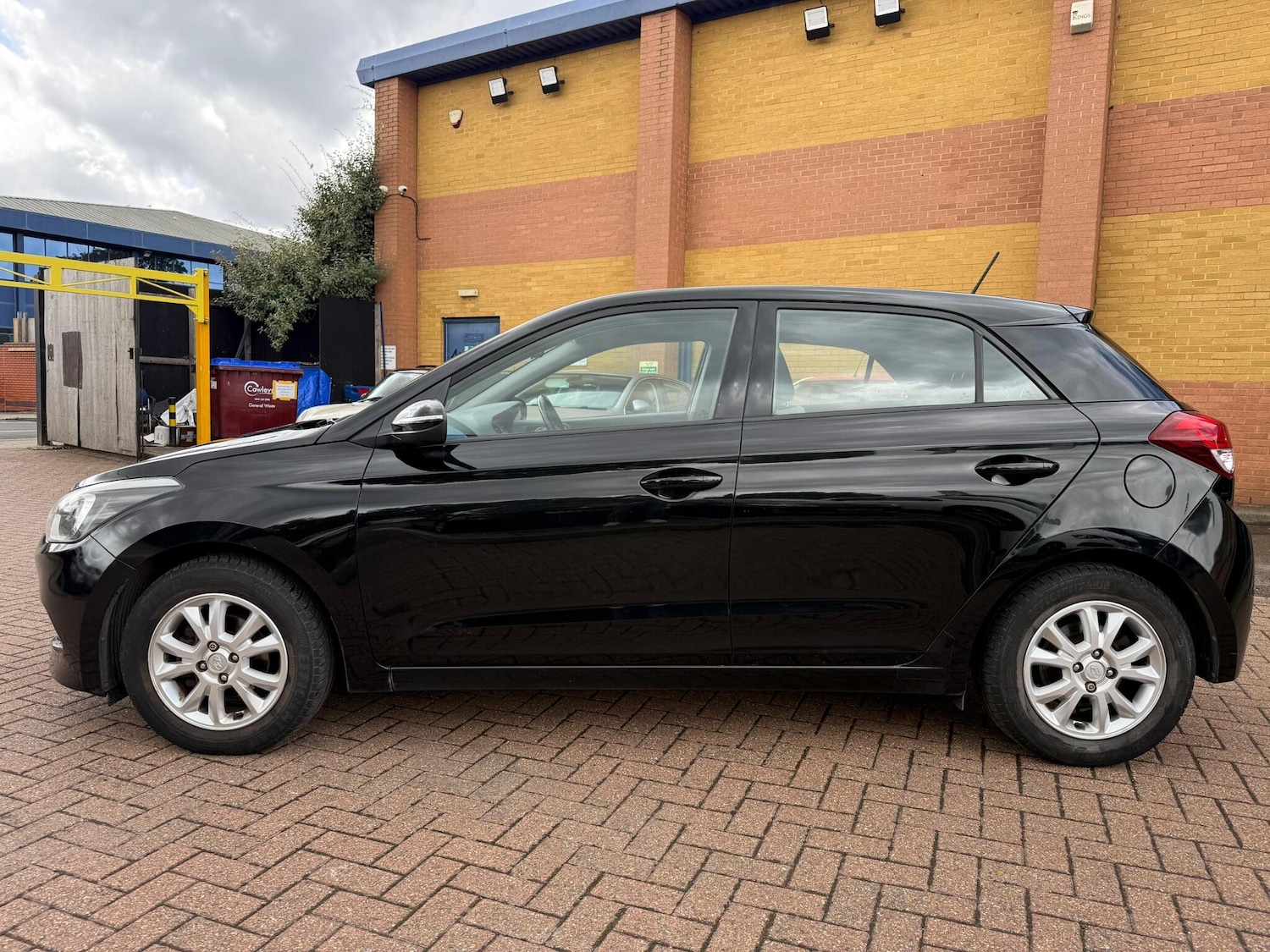 Used Hyundai i20 2016 for sale - 76551952: Photo 7