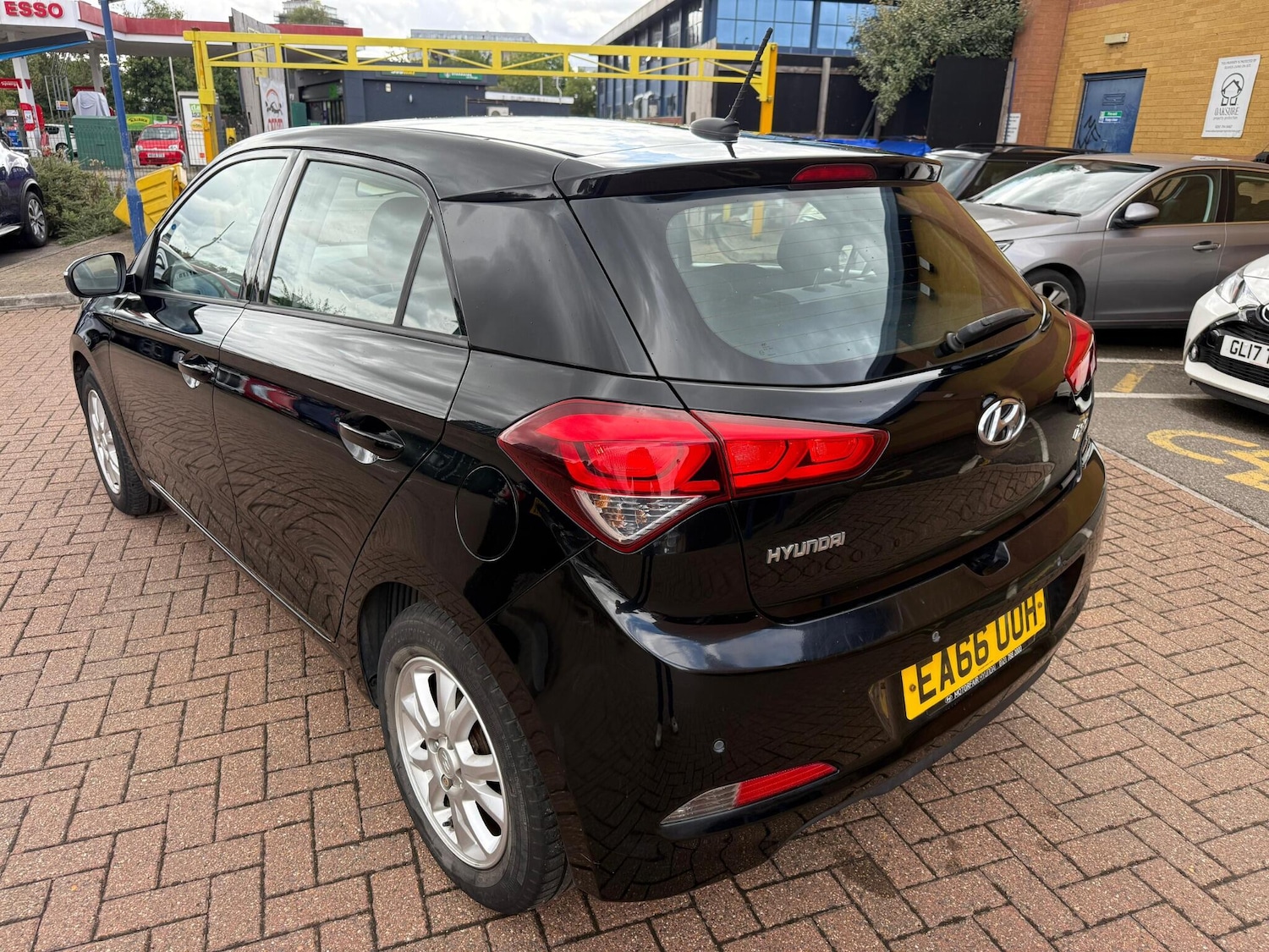 Used Hyundai i20 2016 for sale - 76551952: Photo 9