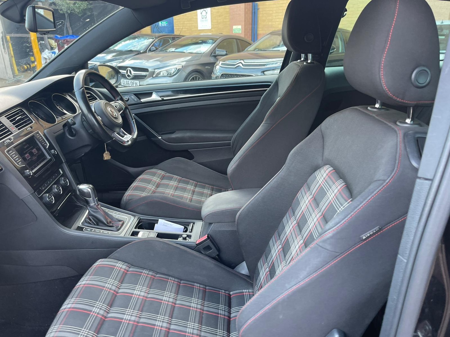 Used Volkswagen Golf 2016 for sale - 76388757: Photo 22