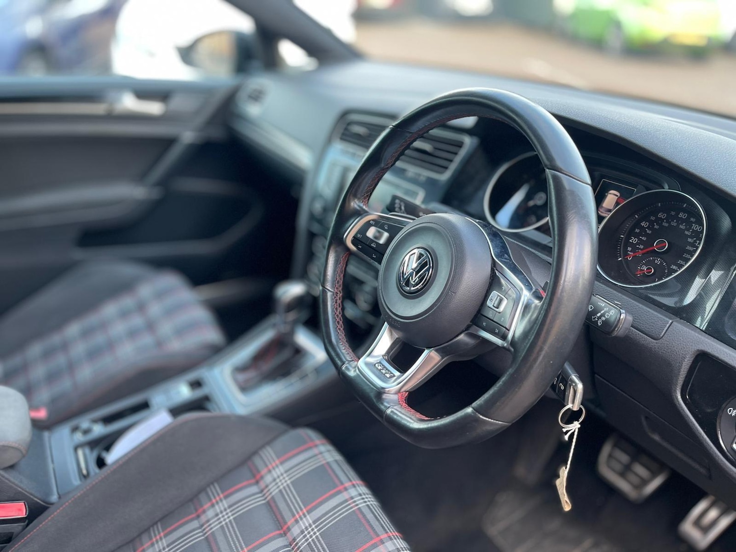 Used Volkswagen Golf 2016 for sale - 76388757: Photo 23