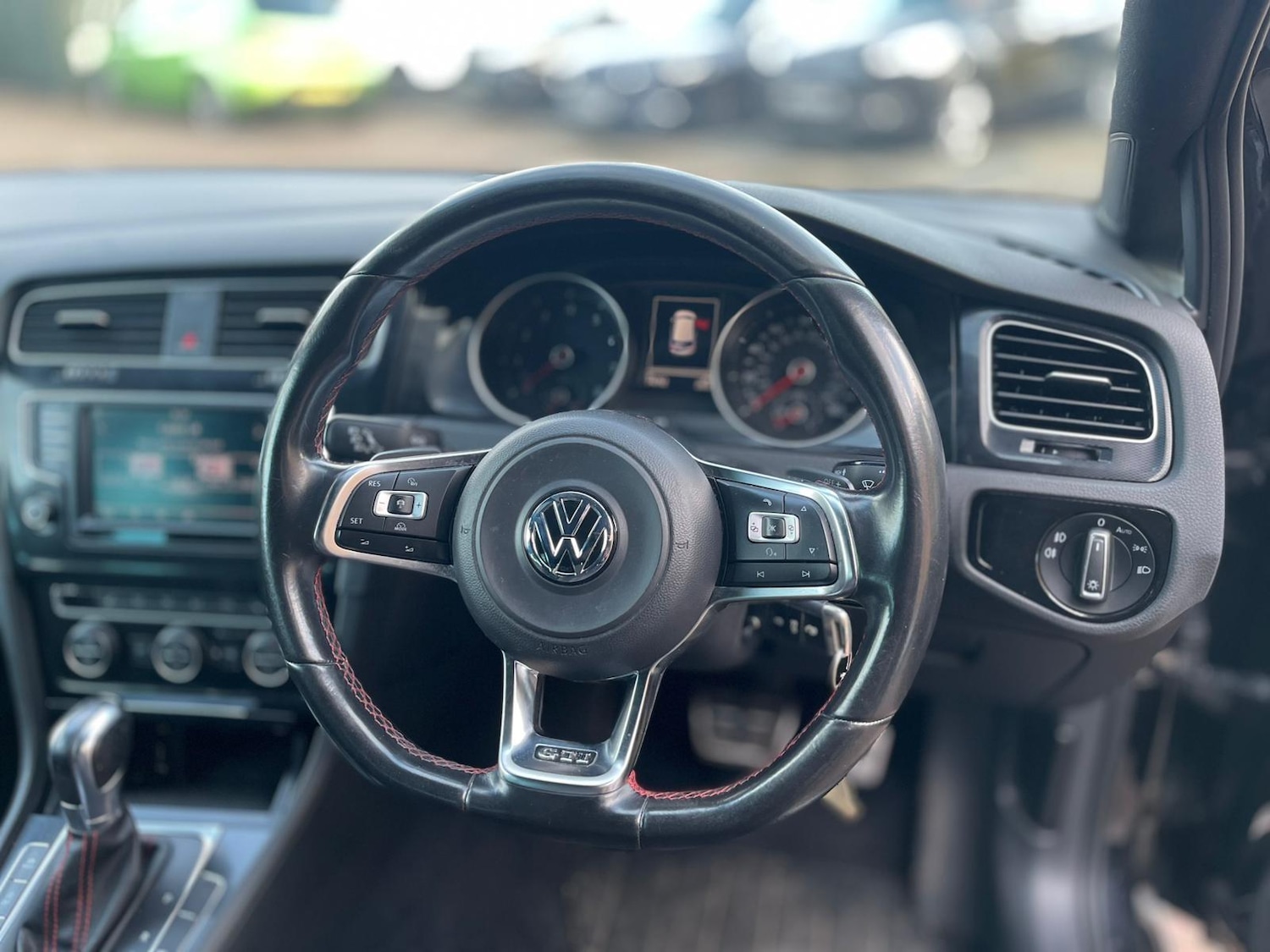 Used Volkswagen Golf 2016 for sale - 76388757: Photo 24