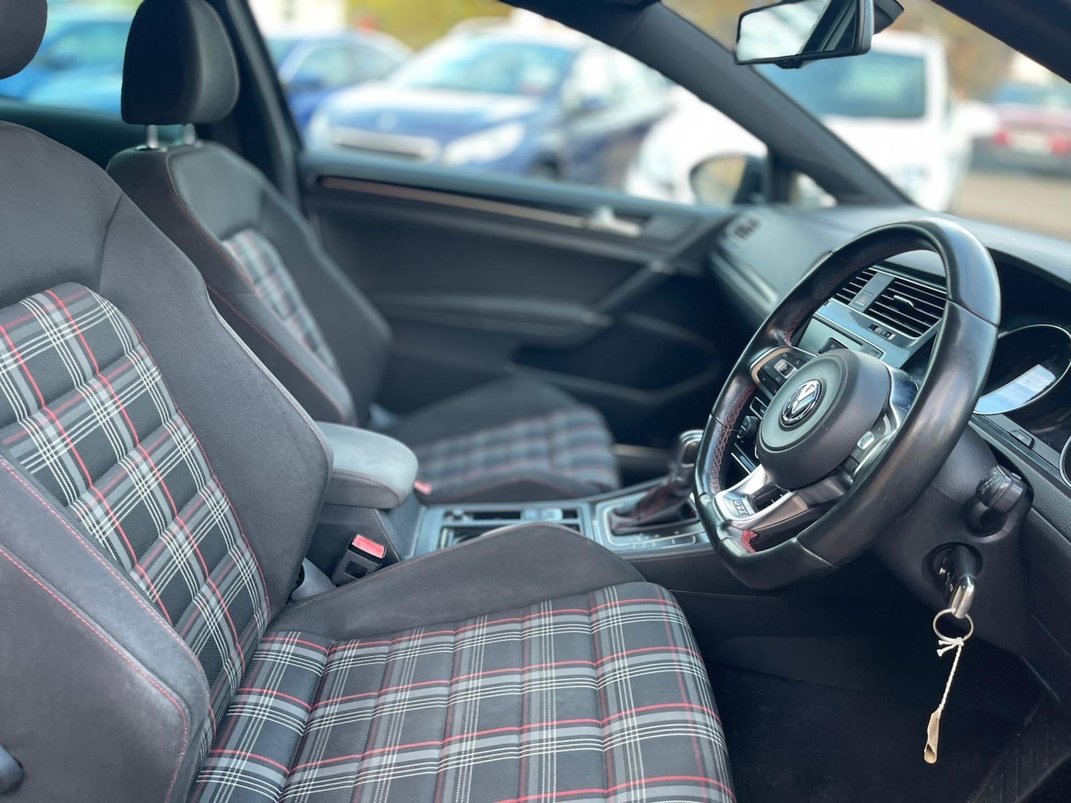 Used Volkswagen Golf 2016 for sale - 76388757: Photo 26